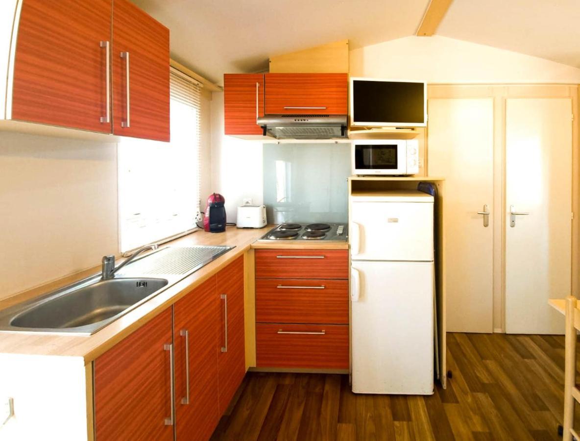 Bungalow Maite L' Escala Bagian luar foto