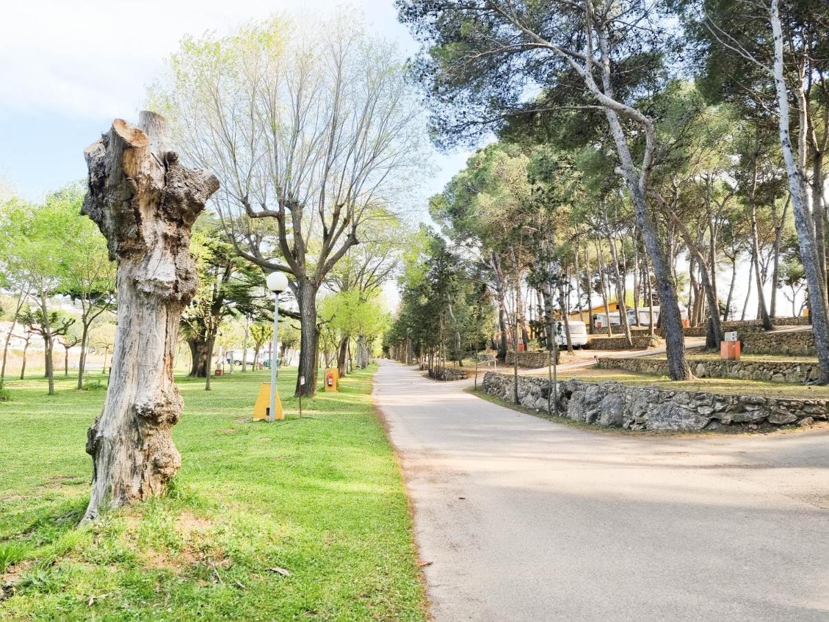 Bungalow Maite L' Escala Bagian luar foto